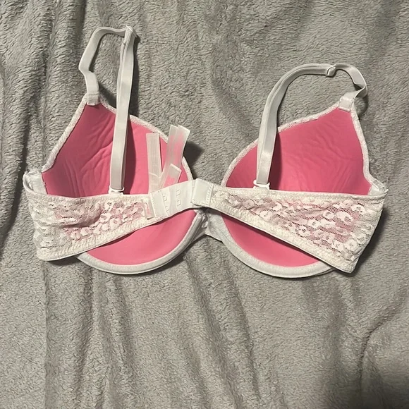 Pink - Picture 2 of 3